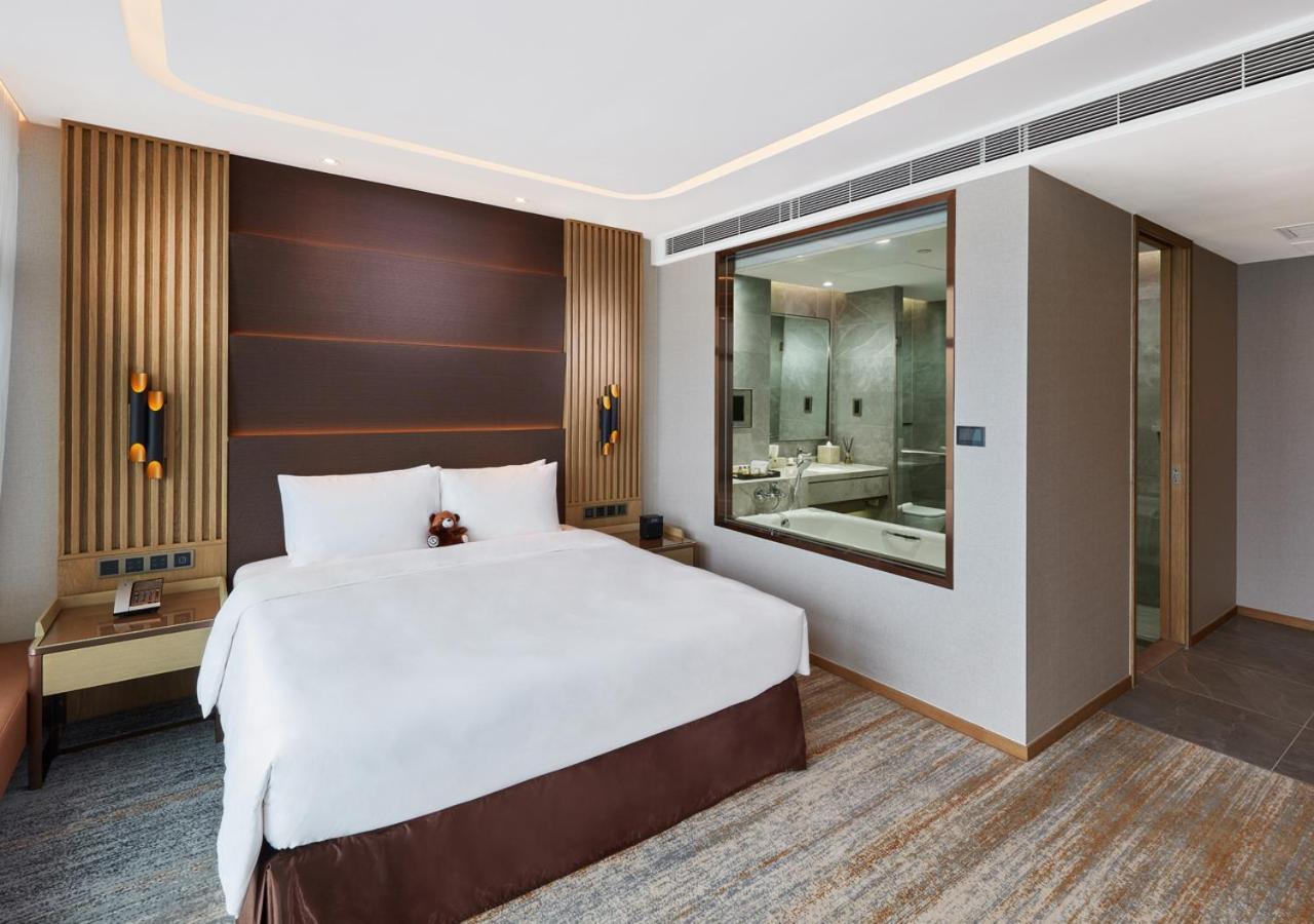 Oasis Aurum 181 Hotel Hong Kong Exterior photo